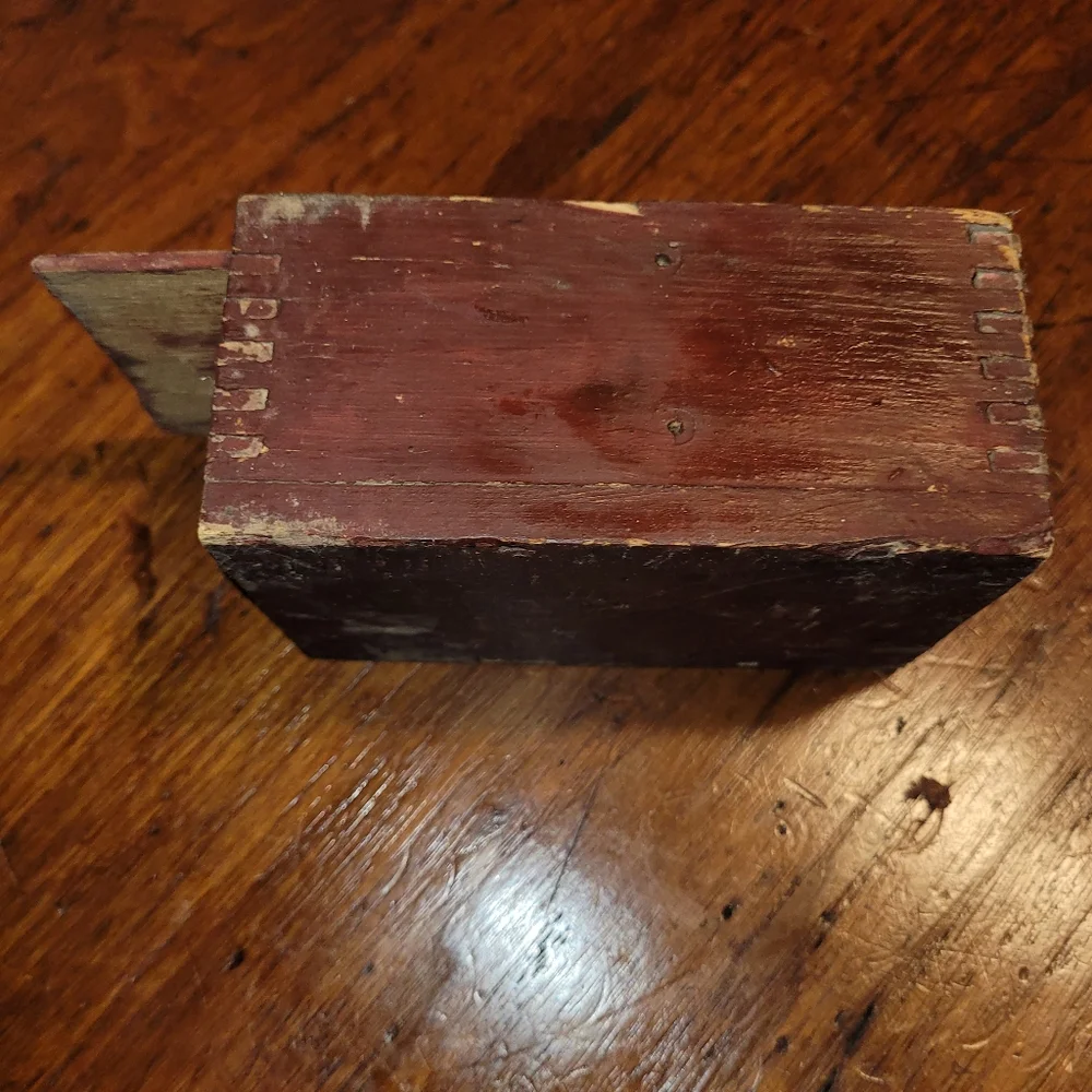 Vintage Wooden Box - Picture 3 of 7